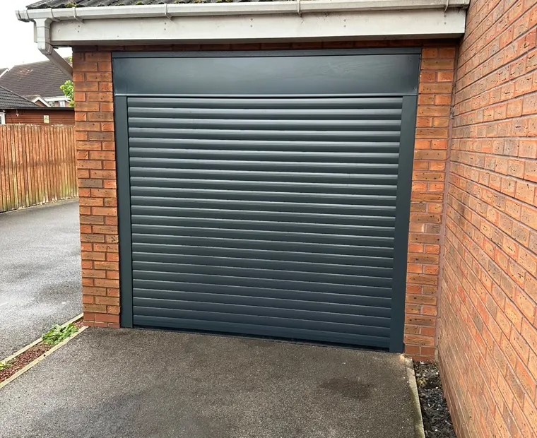 Anthracite single garage door